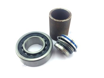 Ремкомплект водяного насоса (подшипник, втулки, сальник) Ремкомплект водяного насоса (подшипник, втулки, сальник)